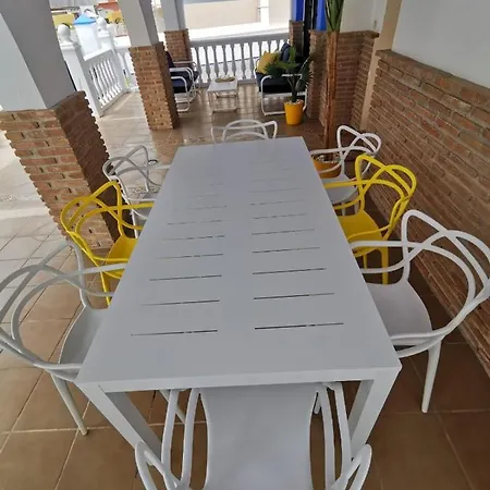 La Buganvilla House Holiday home *
